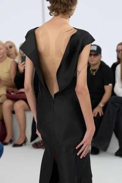 Look 147